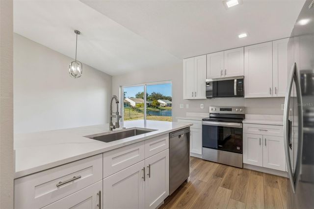 4675 56TH DRIVE E, Bradenton, FL 34203