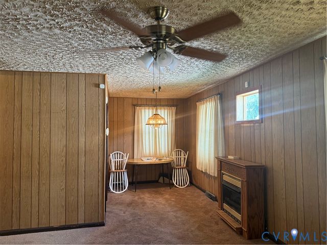 2713 Pickett St, Hopewell, VA 23860