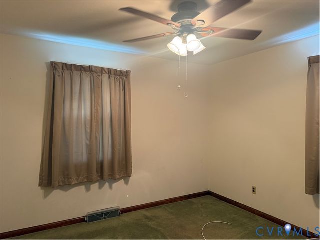 2713 Pickett St, Hopewell, VA 23860