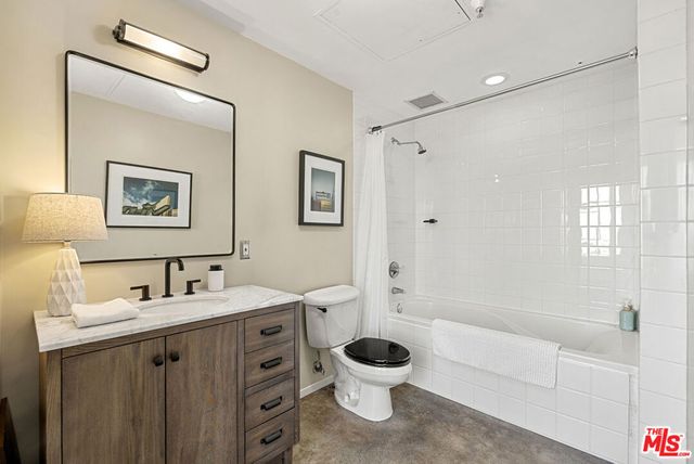 315 E 8th Street 1004, Los Angeles, CA 90014