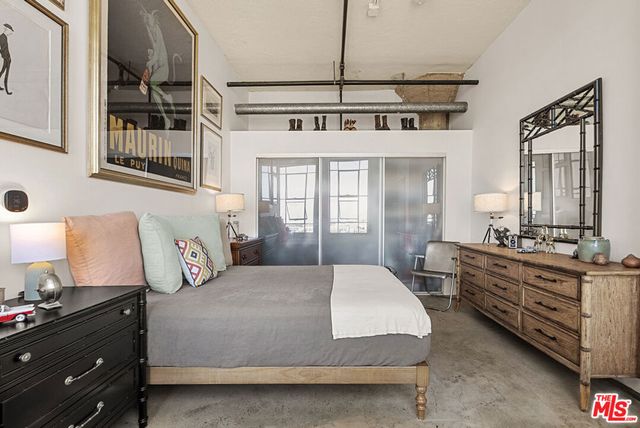 315 E 8th Street 1004, Los Angeles, CA 90014