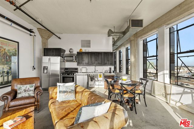 315 E 8th Street 1004, Los Angeles, CA 90014