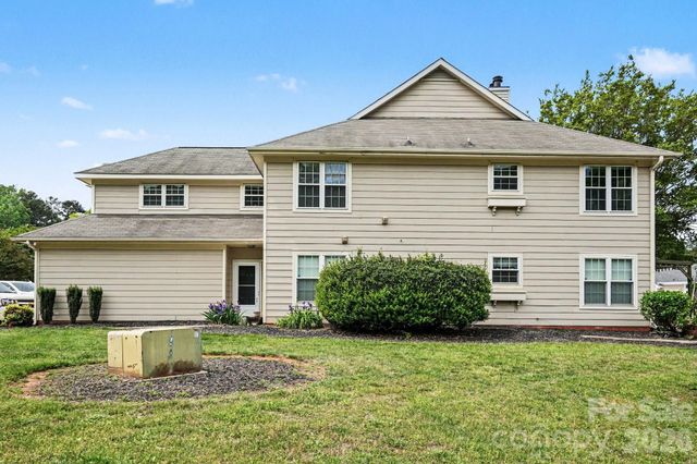 5813 Amity Springs Drive, Charlotte, NC 28212