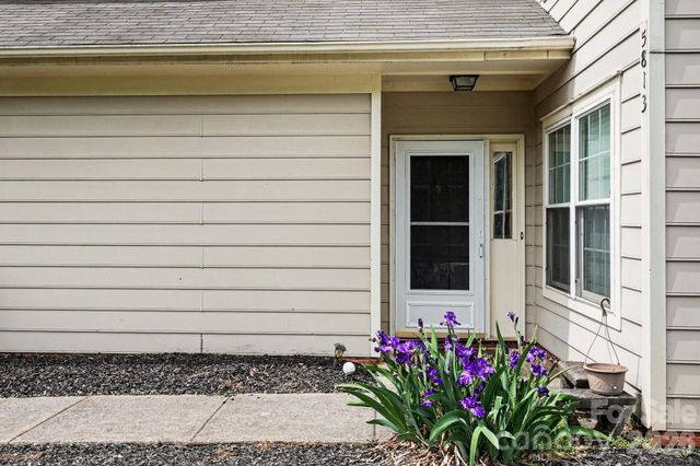 5813 Amity Springs Drive, Charlotte, NC 28212