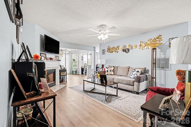 5813 Amity Springs Drive, Charlotte, NC 28212