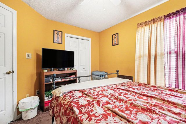 5813 Amity Springs Drive, Charlotte, NC 28212