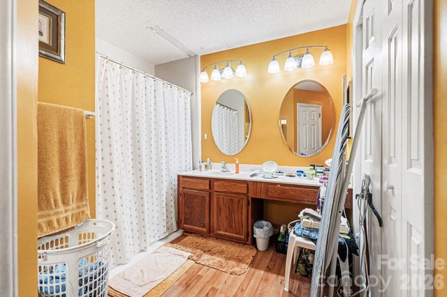 5813 Amity Springs Drive, Charlotte, NC 28212