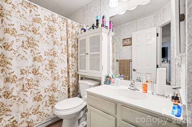 5813 Amity Springs Drive, Charlotte, NC 28212