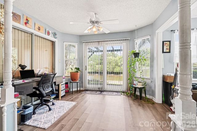 5813 Amity Springs Drive, Charlotte, NC 28212