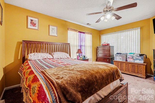 5813 Amity Springs Drive, Charlotte, NC 28212