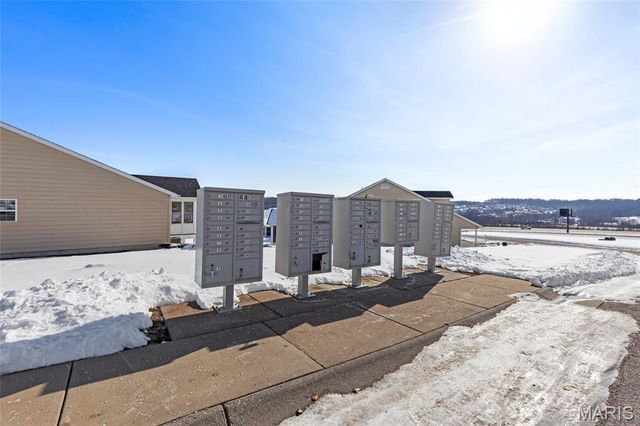 102 Hawk Nest Court, Union, MO 63084