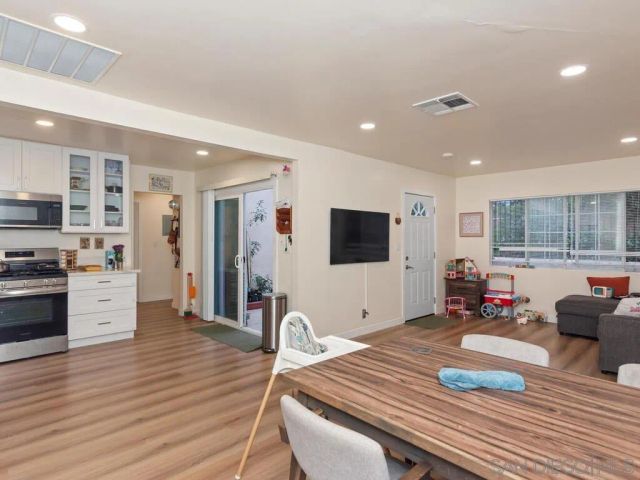 1019-25 Chestnut St, Escondido, CA 92025