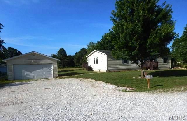 94 Pinewood Drive, Winfield, MO 63389