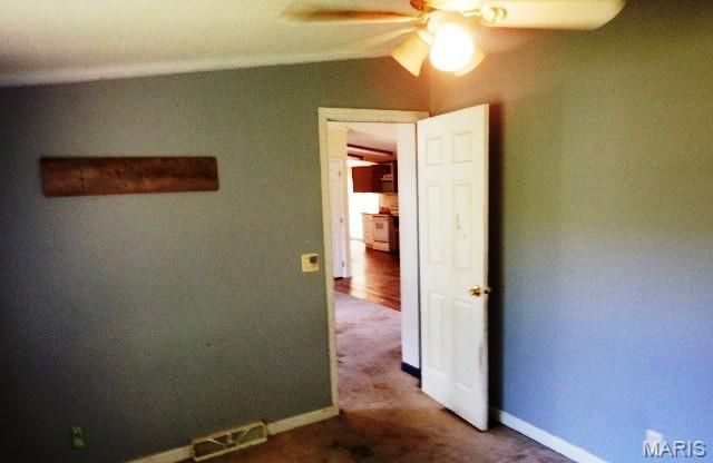 94 Pinewood Drive, Winfield, MO 63389