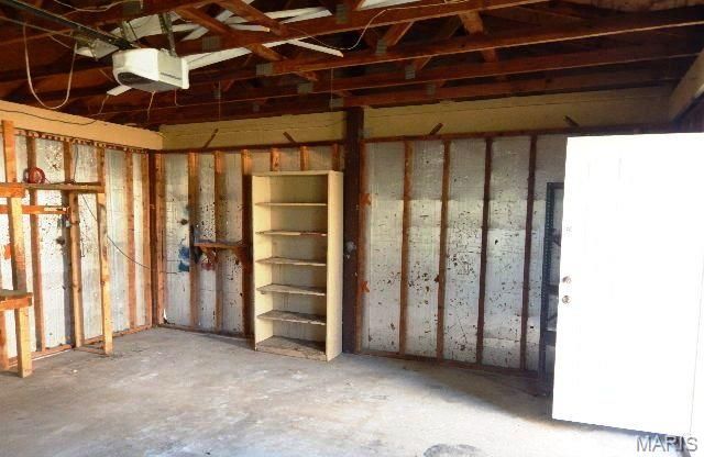 94 Pinewood Drive, Winfield, MO 63389