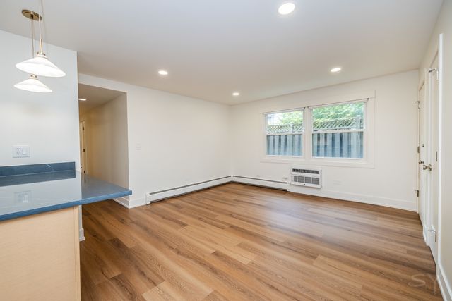 406 Franklin Avenue 1B, River Forest, IL 60305