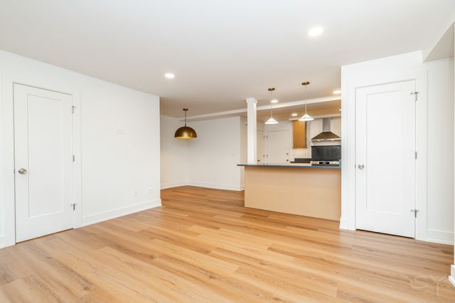 406 Franklin Avenue 1B, River Forest, IL 60305