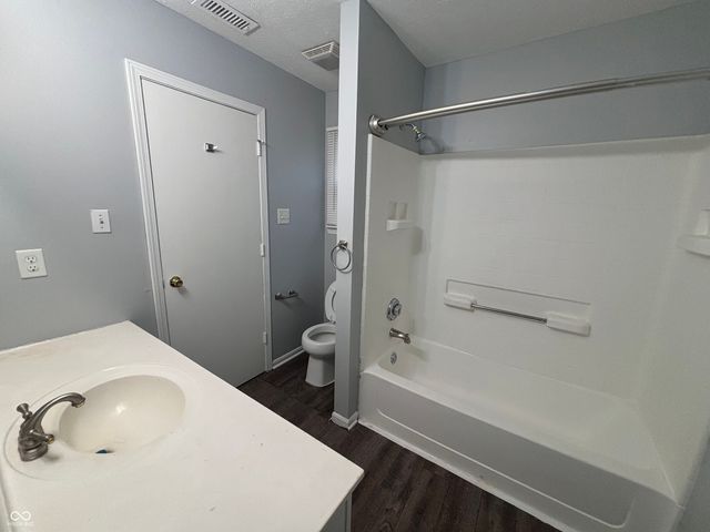 525 N Belmont Avenue, Indianapolis, IN 46222