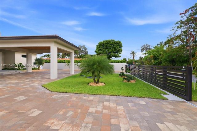 2880 SW 113 Avenue, Miami, FL 33165
