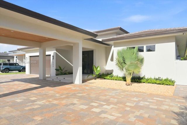 2880 SW 113 Avenue, Miami, FL 33165