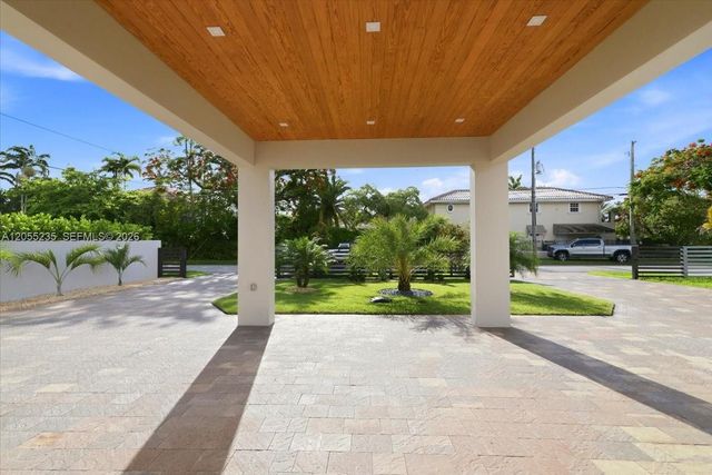2880 SW 113 Avenue, Miami, FL 33165