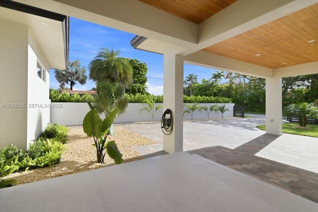 2880 SW 113 Avenue, Miami, FL 33165