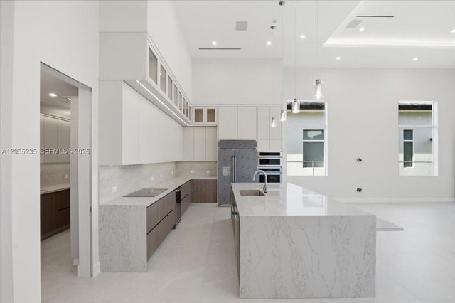 2880 SW 113 Avenue, Miami, FL 33165