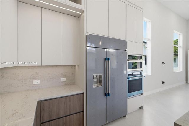 2880 SW 113 Avenue, Miami, FL 33165