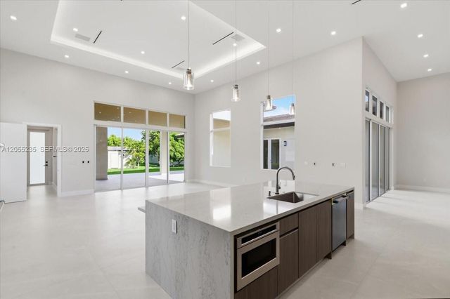 2880 SW 113 Avenue, Miami, FL 33165