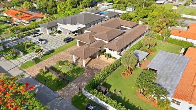 2880 SW 113 Avenue, Miami, FL 33165