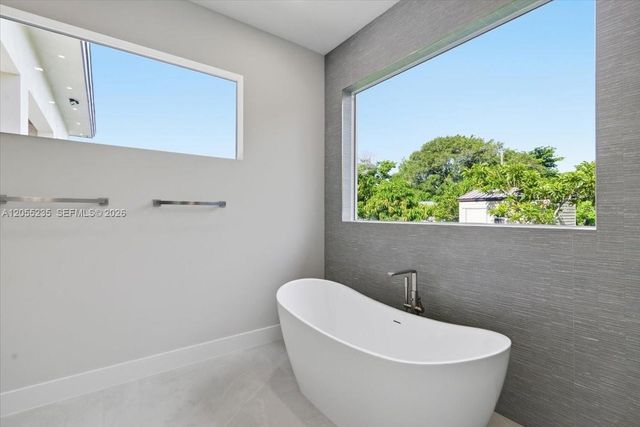 2880 SW 113 Avenue, Miami, FL 33165
