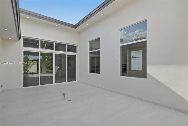 2880 SW 113 Avenue, Miami, FL 33165