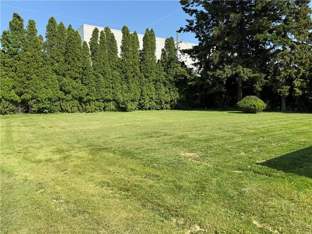 1 Marilou Drive, Gates, NY 14624