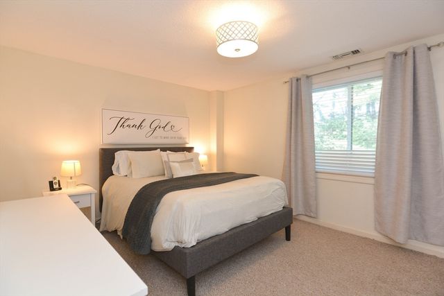 14 Bourbon St. 31, Peabody, MA 01960