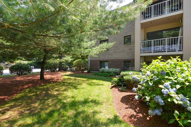14 Bourbon St. 31, Peabody, MA 01960