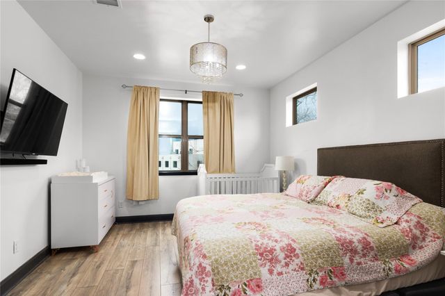 7341 Avenue E, Houston, TX 77011