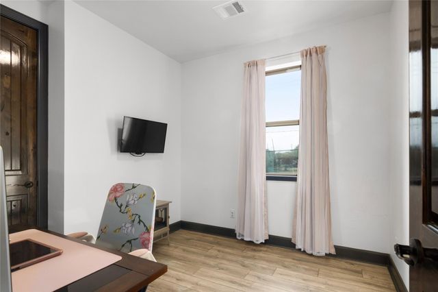 7341 Avenue E, Houston, TX 77011