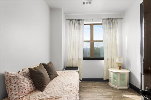 7341 Avenue E, Houston, TX 77011