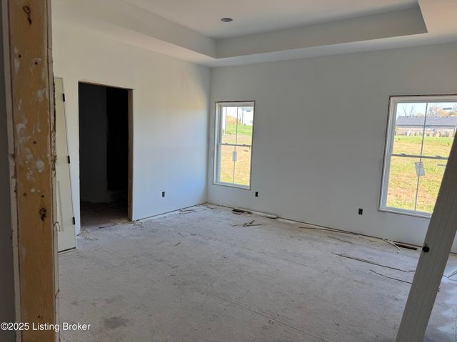 160 Tommy Ct, Shepherdsville, KY 40165