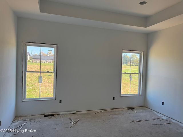 160 Tommy Ct, Shepherdsville, KY 40165