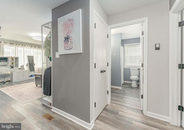 20 WALNUT ST, Newtown Square, PA 19073