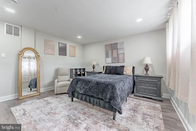 20 WALNUT ST, Newtown Square, PA 19073