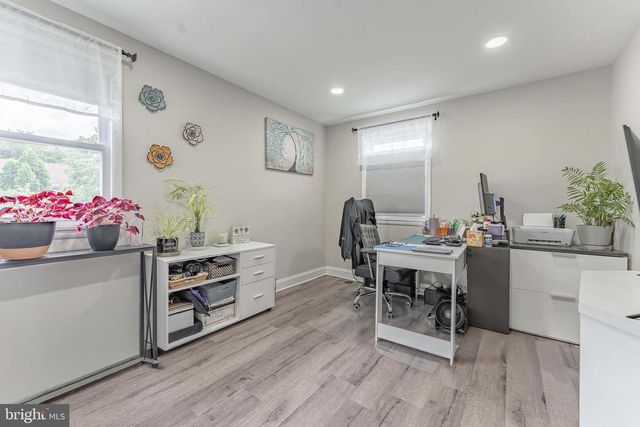 20 WALNUT ST, Newtown Square, PA 19073