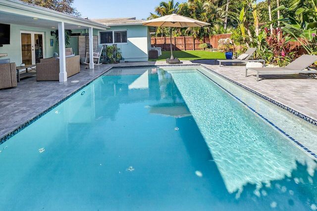 1581 SE 4th Court, Deerfield Beach, FL 33441