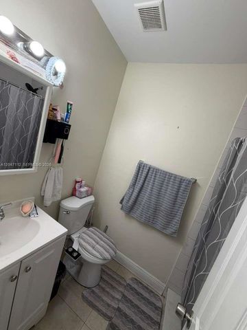 2816 NW 15th Street 2R, Miami, FL 33125