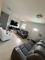 2816 NW 15th Street 2R, Miami, FL 33125