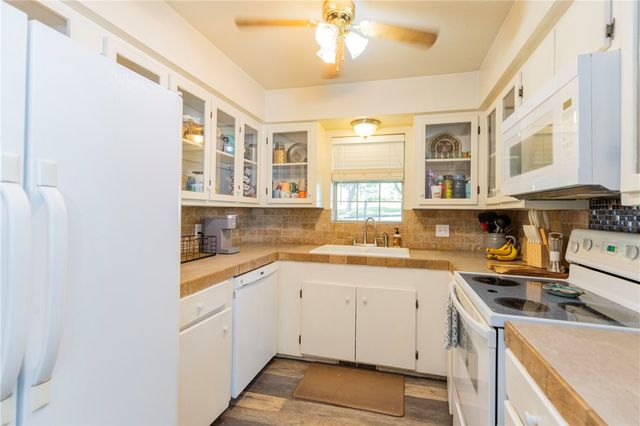 304 Phillips Street, Berryville, AR 72616