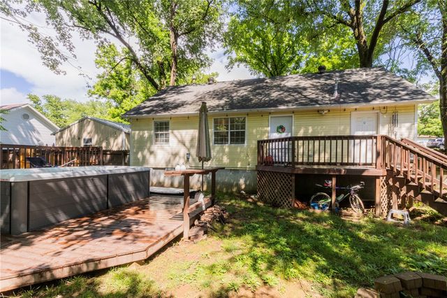 304 Phillips Street, Berryville, AR 72616