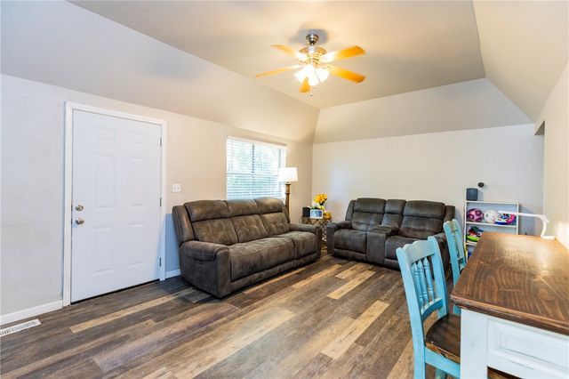304 Phillips Street, Berryville, AR 72616
