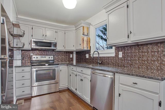 7759 GLEN AVE, Pasadena, MD 21122